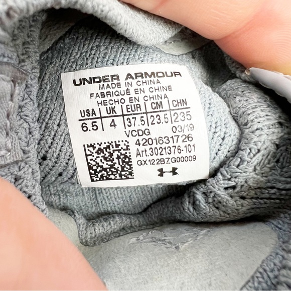 Under Armour Women's Highlight Ace 2.0 Volleyball Shoe Size 6.5 - Picture 9 of 9